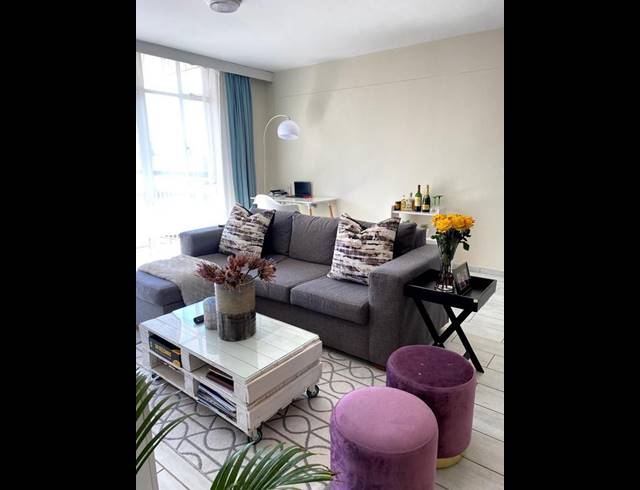 2 BEDROOM APARTMENT FOR SALE IN BRAAMFONTEIN